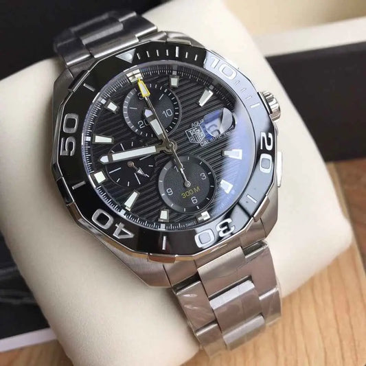 タグホイヤー CAY211A.BA0927 タグ・ホイヤー アクアレーサー キャリバー16 新品 (並行輸入品)